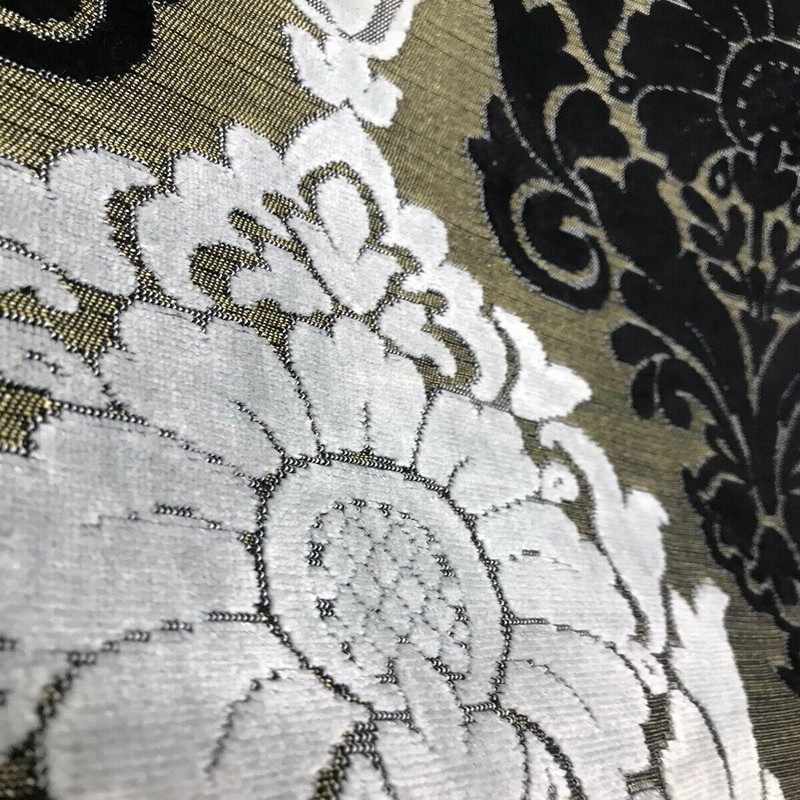 black-velvet-fabric